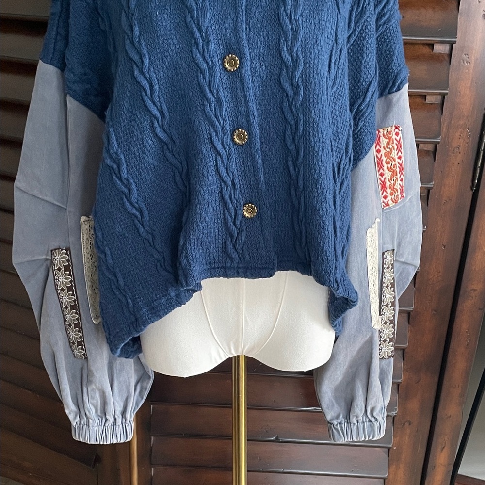 POL Blue and Gray Cable Knit Button-Up Sweater Jacket Large Oversized Gorgeous - Picture 3 of 9